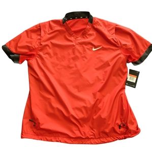 Nike Women's Short Sleeve Windshirt size L